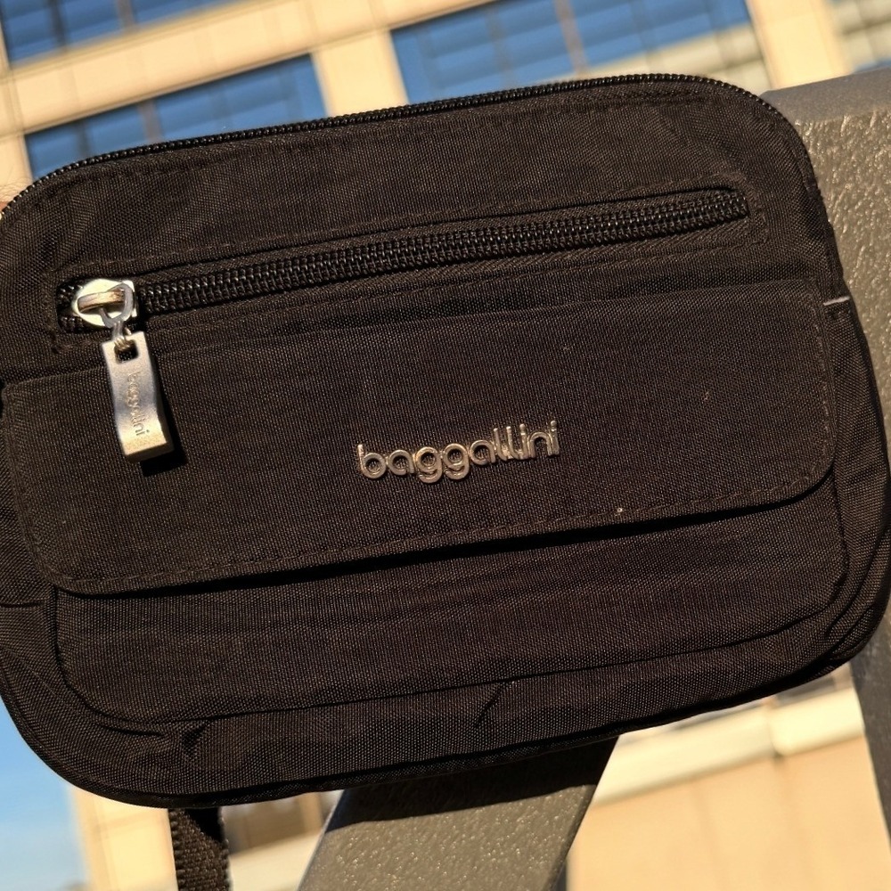 Baggallini Crossbody Bag Black Nylon Woven Festival Rave Travel Bag Multi Pocket